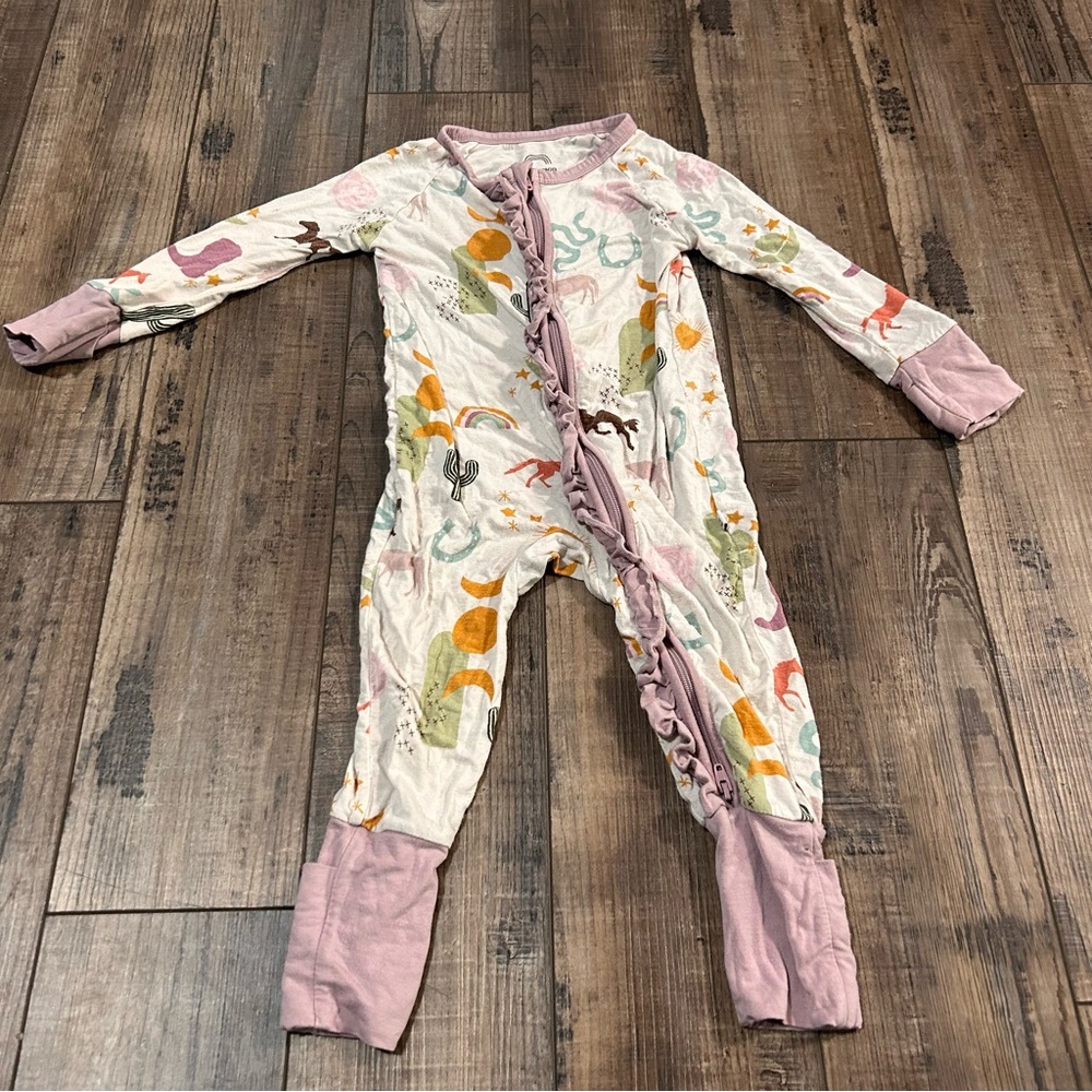 Emerson And Friends Bamboo Zippy Sleeper Ruffle Cowgirl 12-18‎ Months WELL LOVED